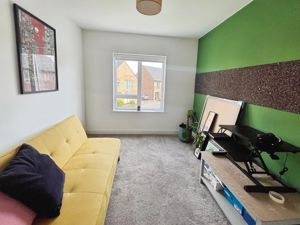 Bedroom 4- click for photo gallery